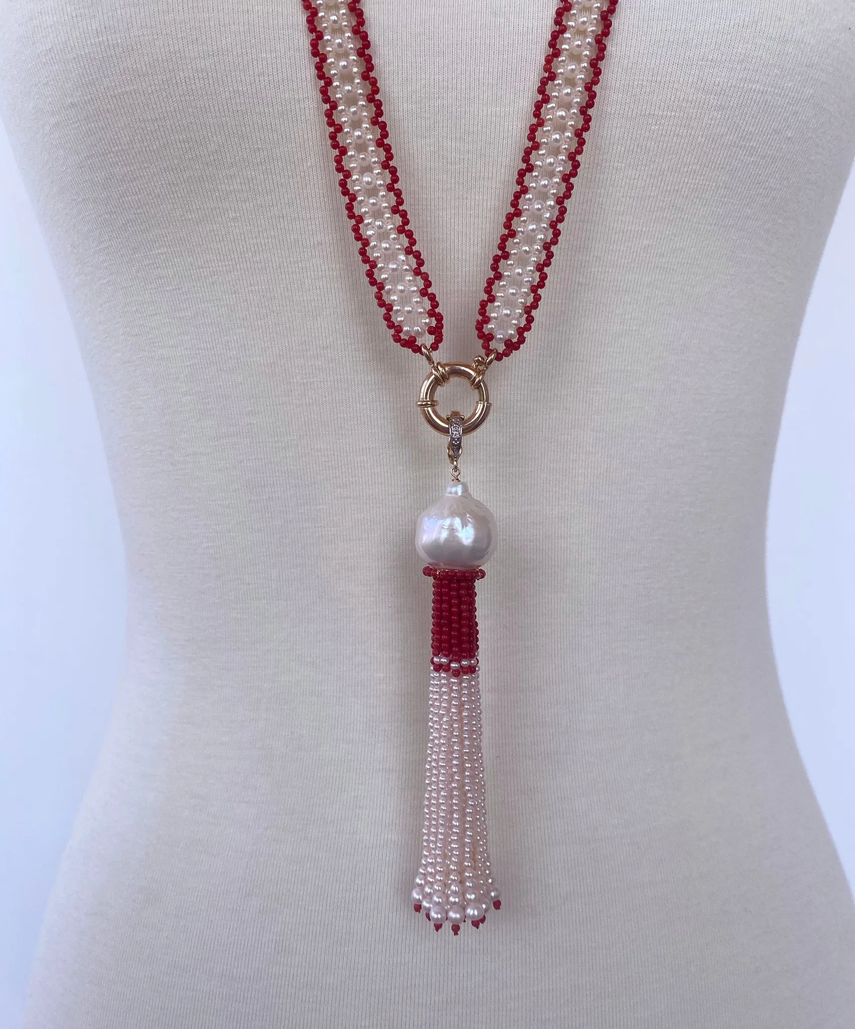 Fine Woven Coral & Pearl Satuoir with Baroque Tassel & 14k Yellow Gold - Image 5