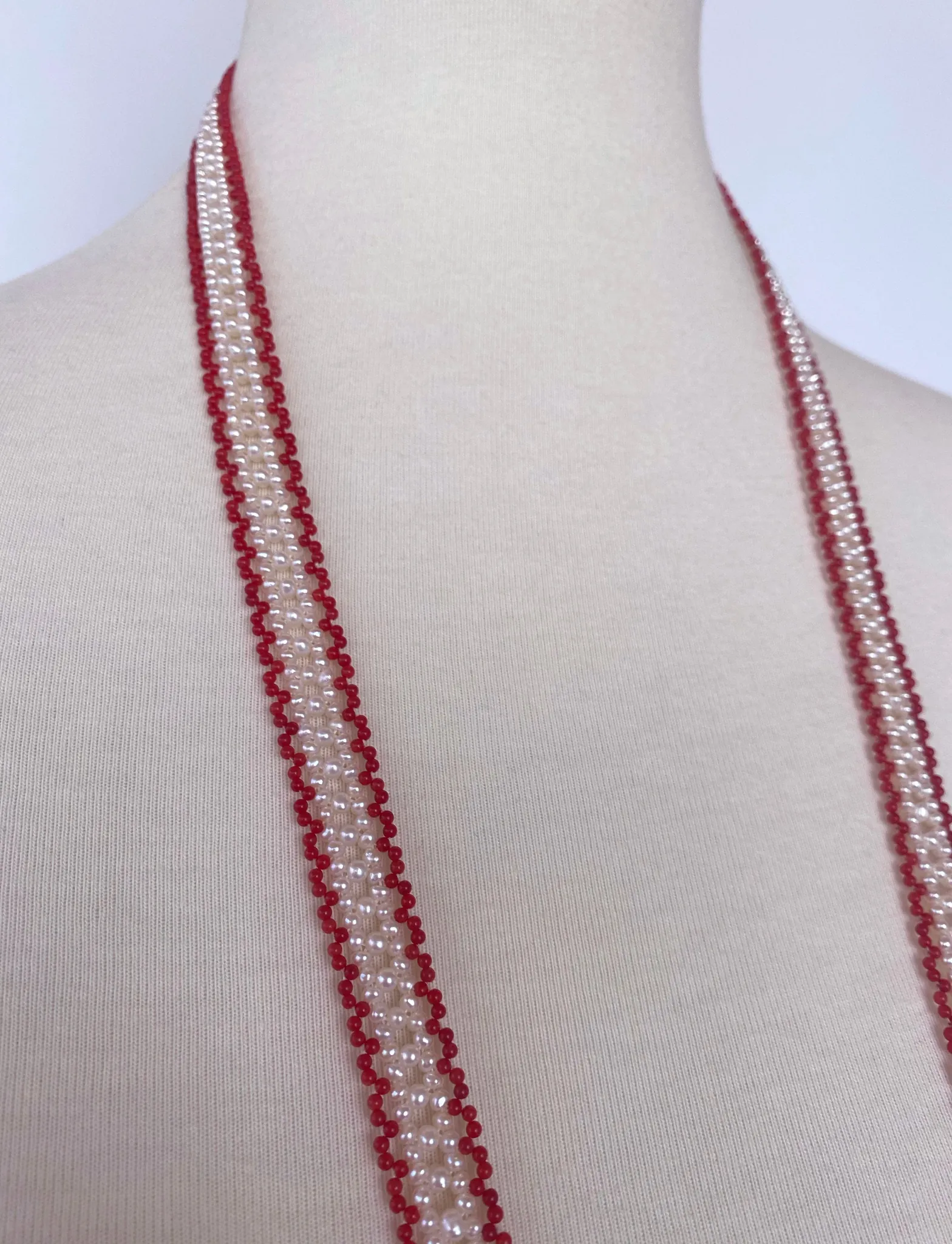 Fine Woven Coral & Pearl Satuoir with Baroque Tassel & 14k Yellow Gold - Image 7