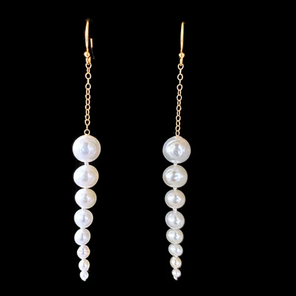 Graduated Pearl Dangle Earring with 14k Yellow Gold