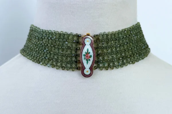 Green Apatite Choker Necklace with Silver vintage Enamel Clasp