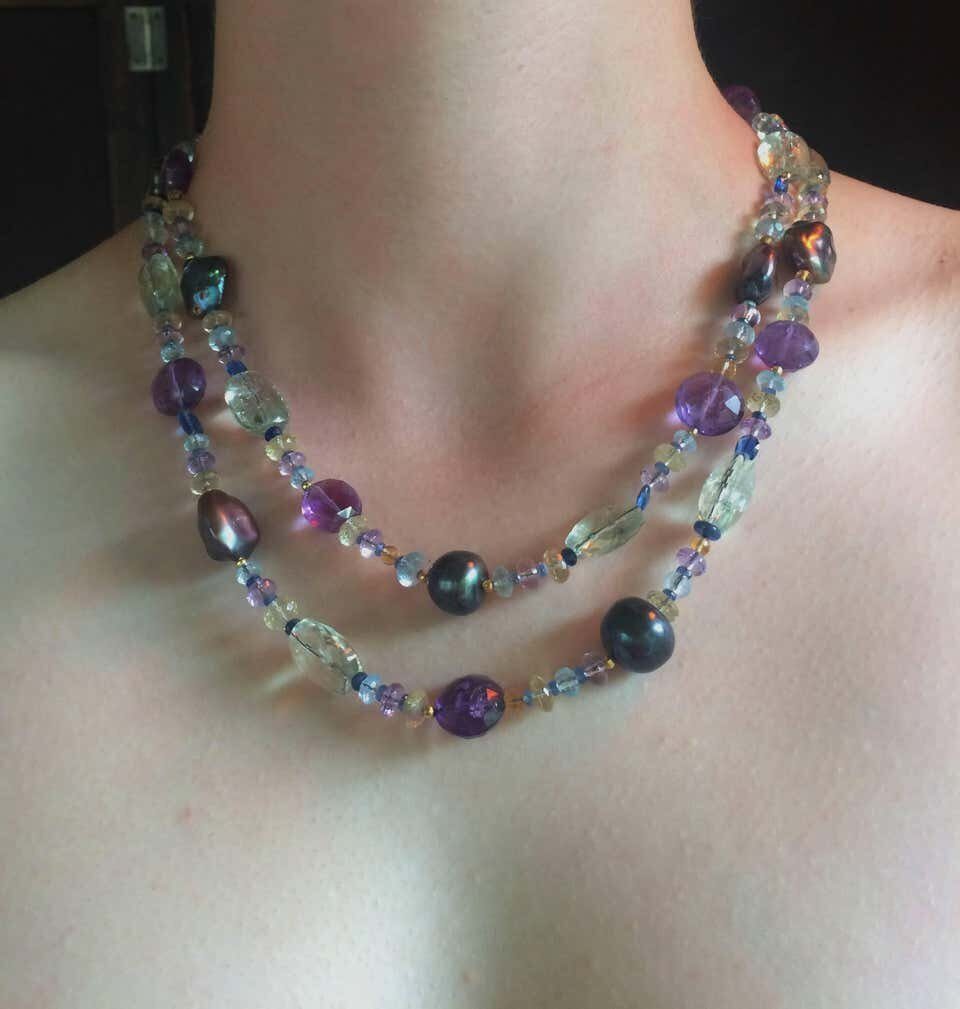 Black Pearl Sautoir with Semi-Precious Beads, gold parts and tassel - Image 13