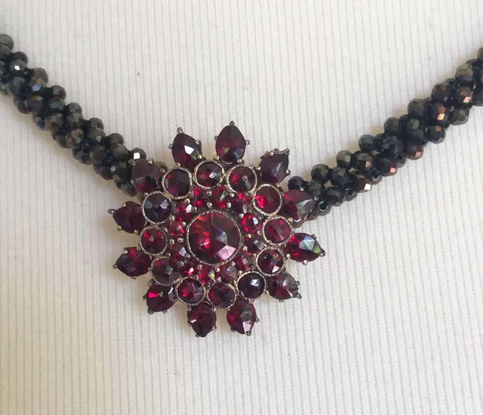 Marina J Black Spinel Rope Necklace, Garnet Vintage Brooch and 14 K Gold Clasp - Image 5
