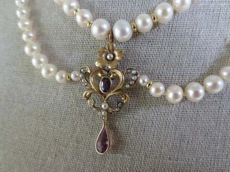 Marina J. Graduated Pearl Necklace with Gold Vintage Pendant & 14K Gold Clasp - Image 5