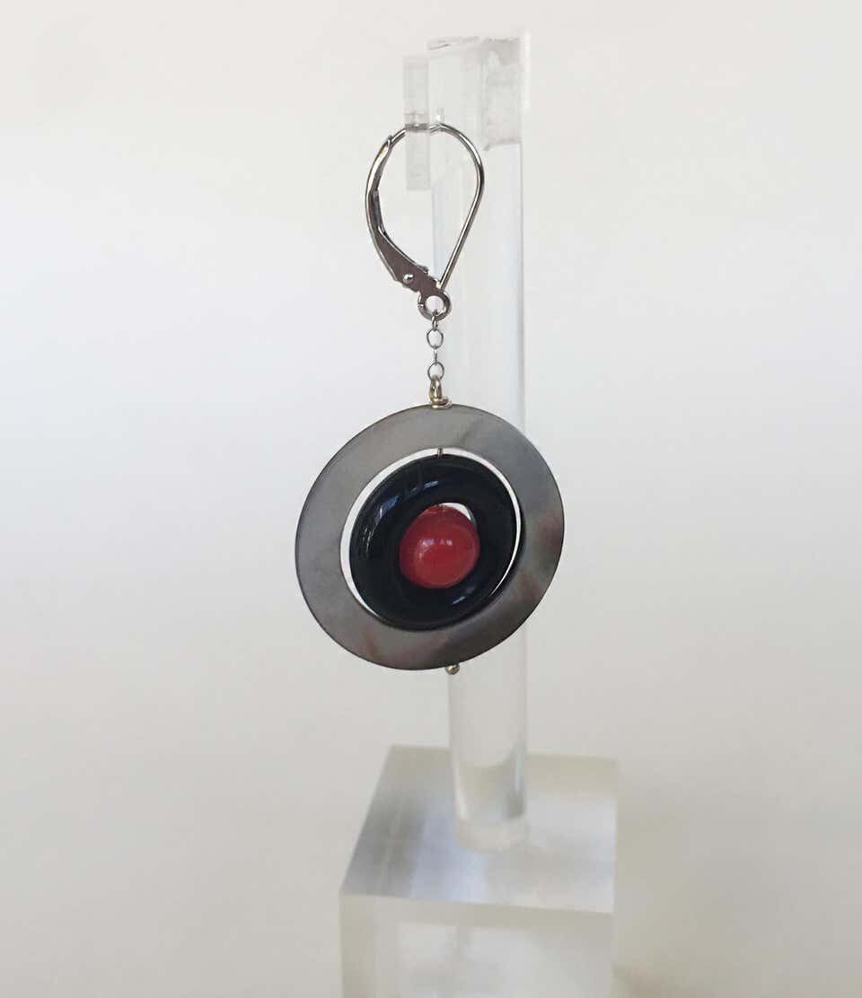 Mother of Pearl,Onyx and Red Coral Earrings with 14 K White Gold - Image 5
