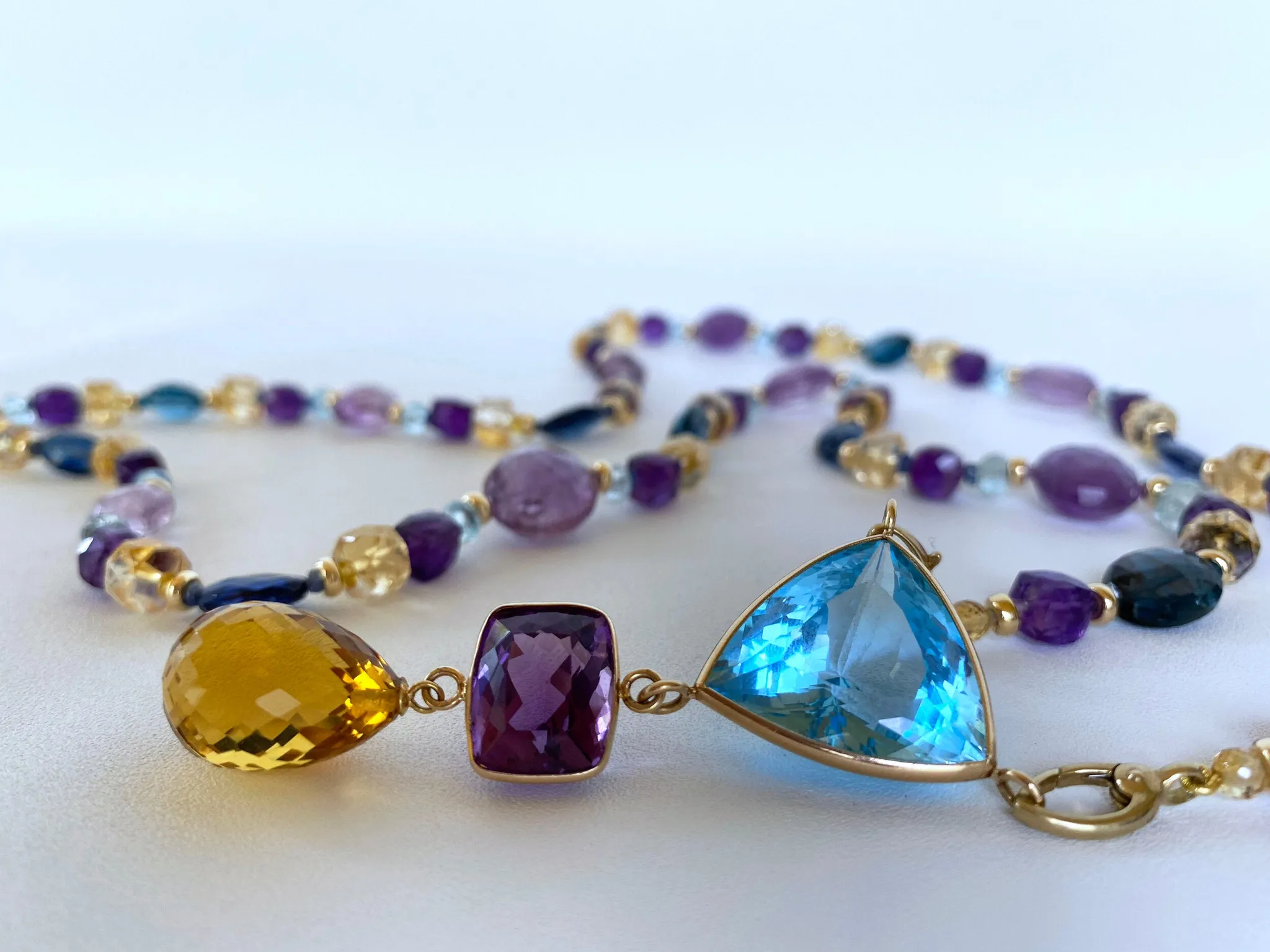Multi shaped and Jewel Sautoir with Graduated Drop Tassel and 14K Yellow Gold - Image 6