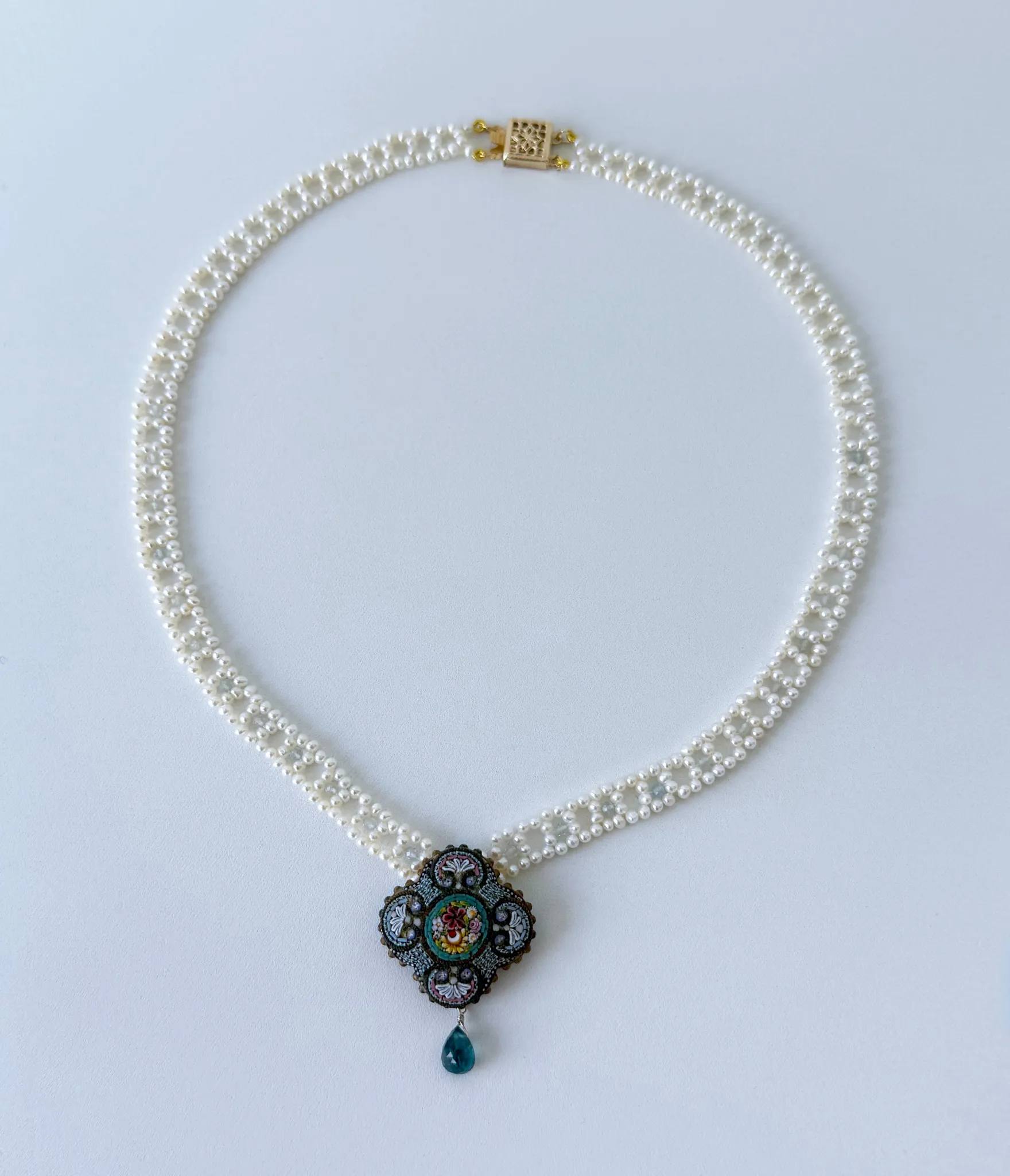 Natural Pearl Woven Necklace with Floral Mosaic Centerpiece & Gold Clasp - Image 8