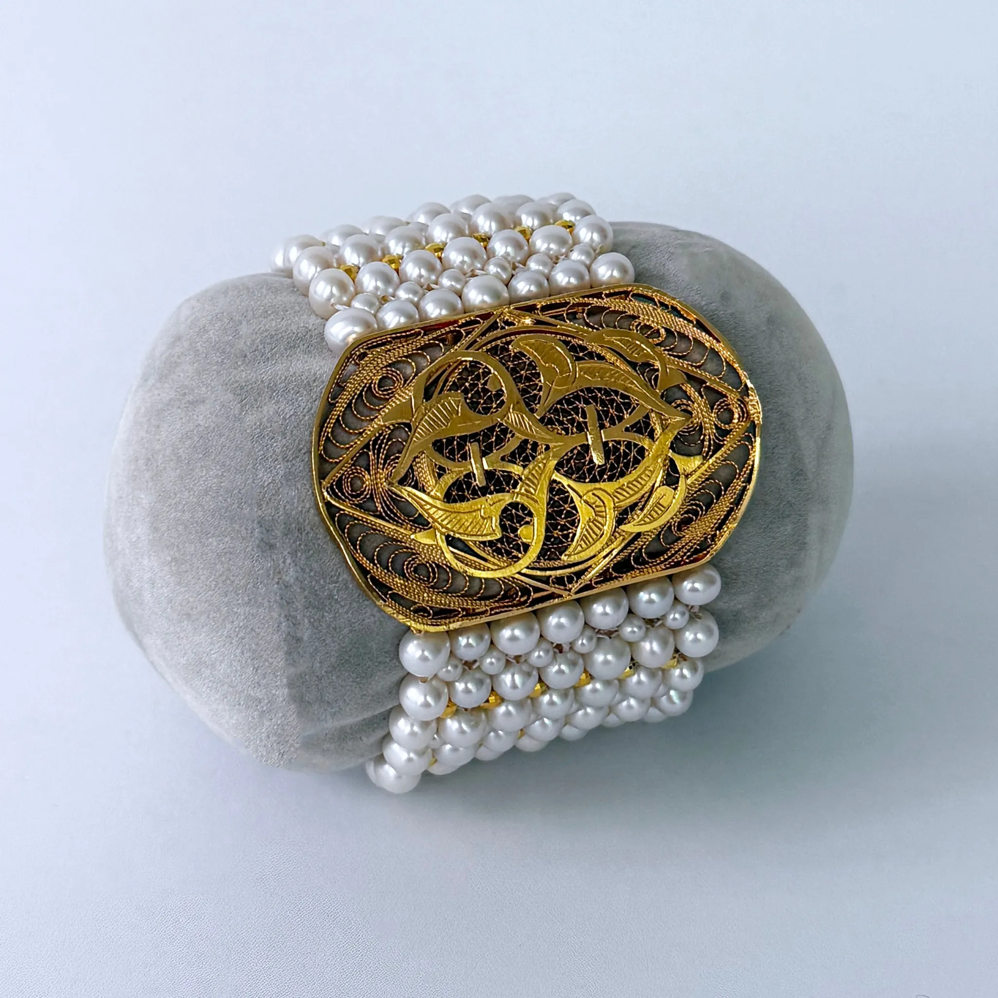 One Of A Kind Pearl Bracelet with 18k Plated Centerpiece - Image 4