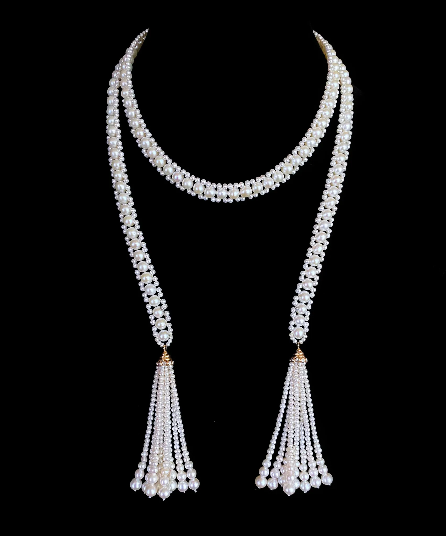 Pearl Sautoir with 14 Karat Gold and Diamond Cup and Pearl Tassels
