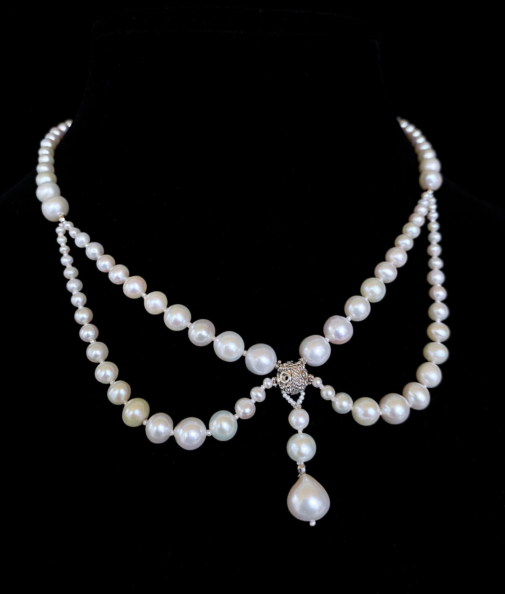 Victorian Inspired Pearl and Rhodium Draped Romance Necklace - Image 5