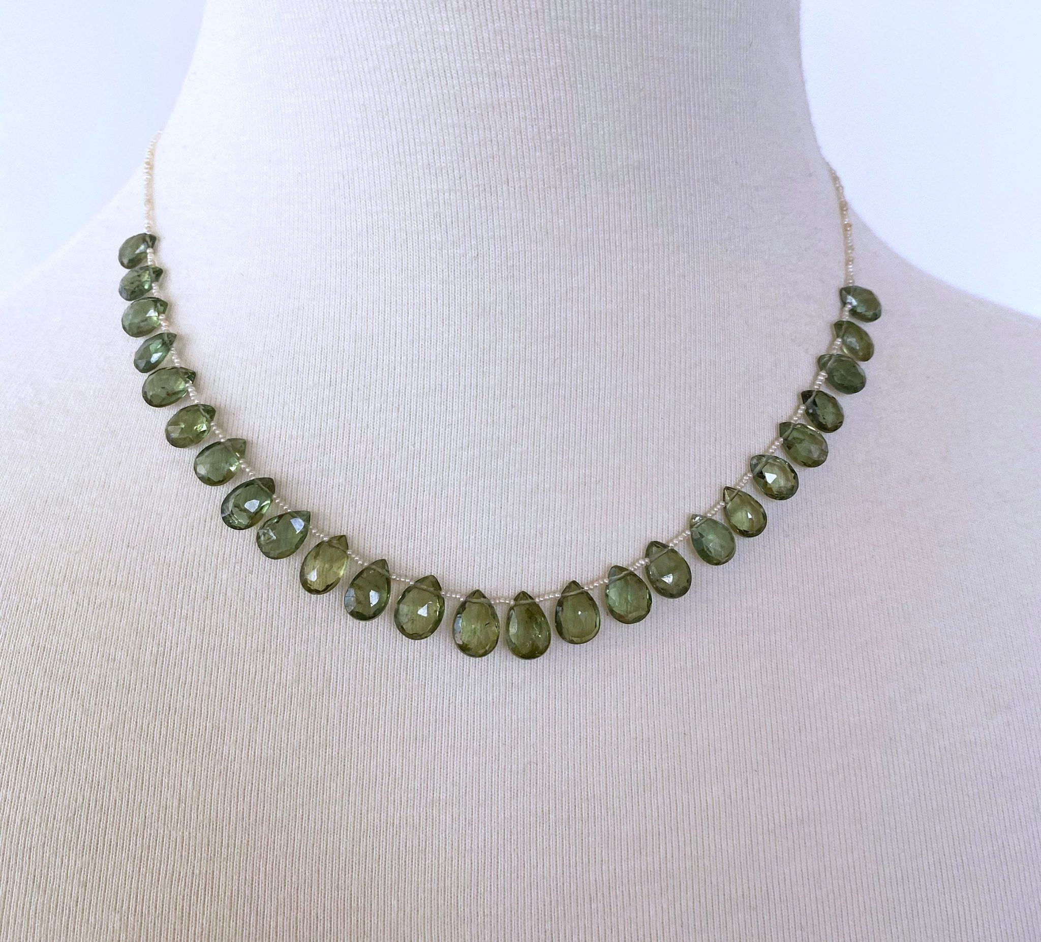 Vintage Seed Pearl Necklace with Peridot and 14k Yellow Gold - Image 2